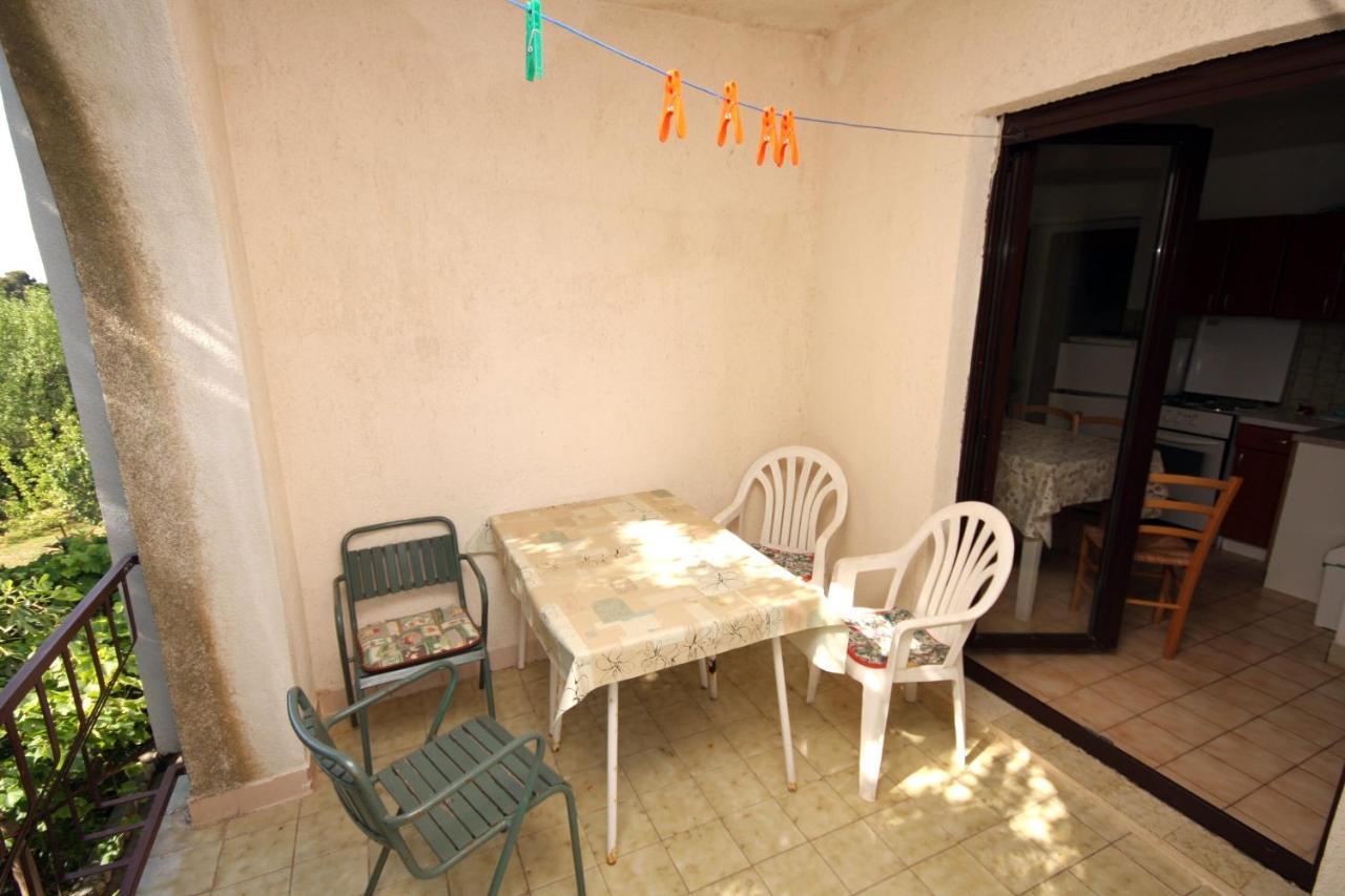 Apartments By The Sea Suha Punta, Rab - 5050 Kampor Exteriör bild