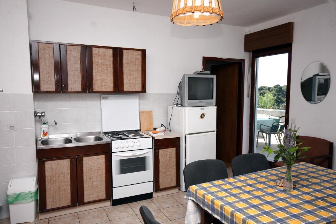 Apartments By The Sea Suha Punta, Rab - 5050 Kampor Exteriör bild