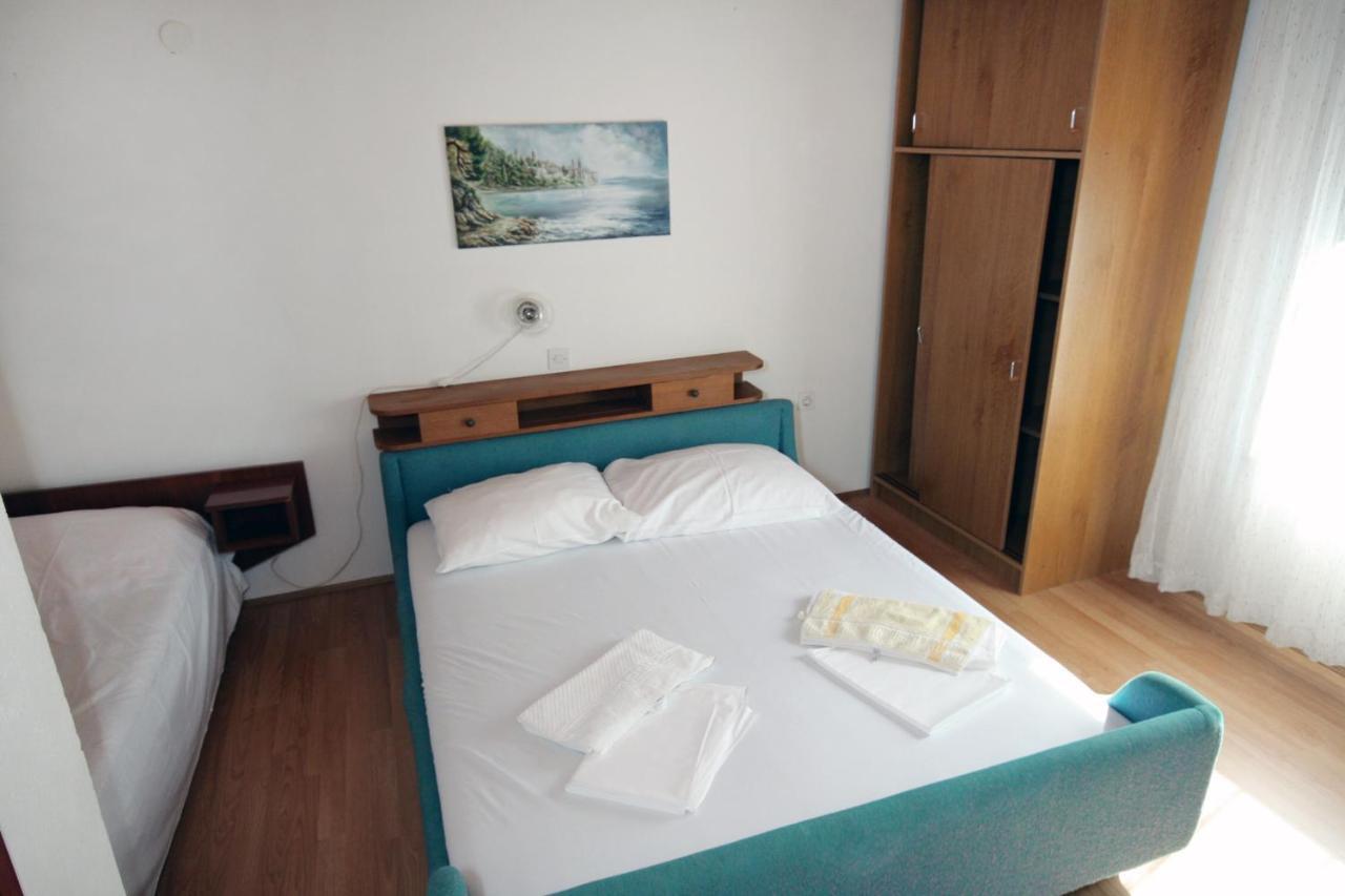 Apartments By The Sea Suha Punta, Rab - 5050 Kampor Exteriör bild