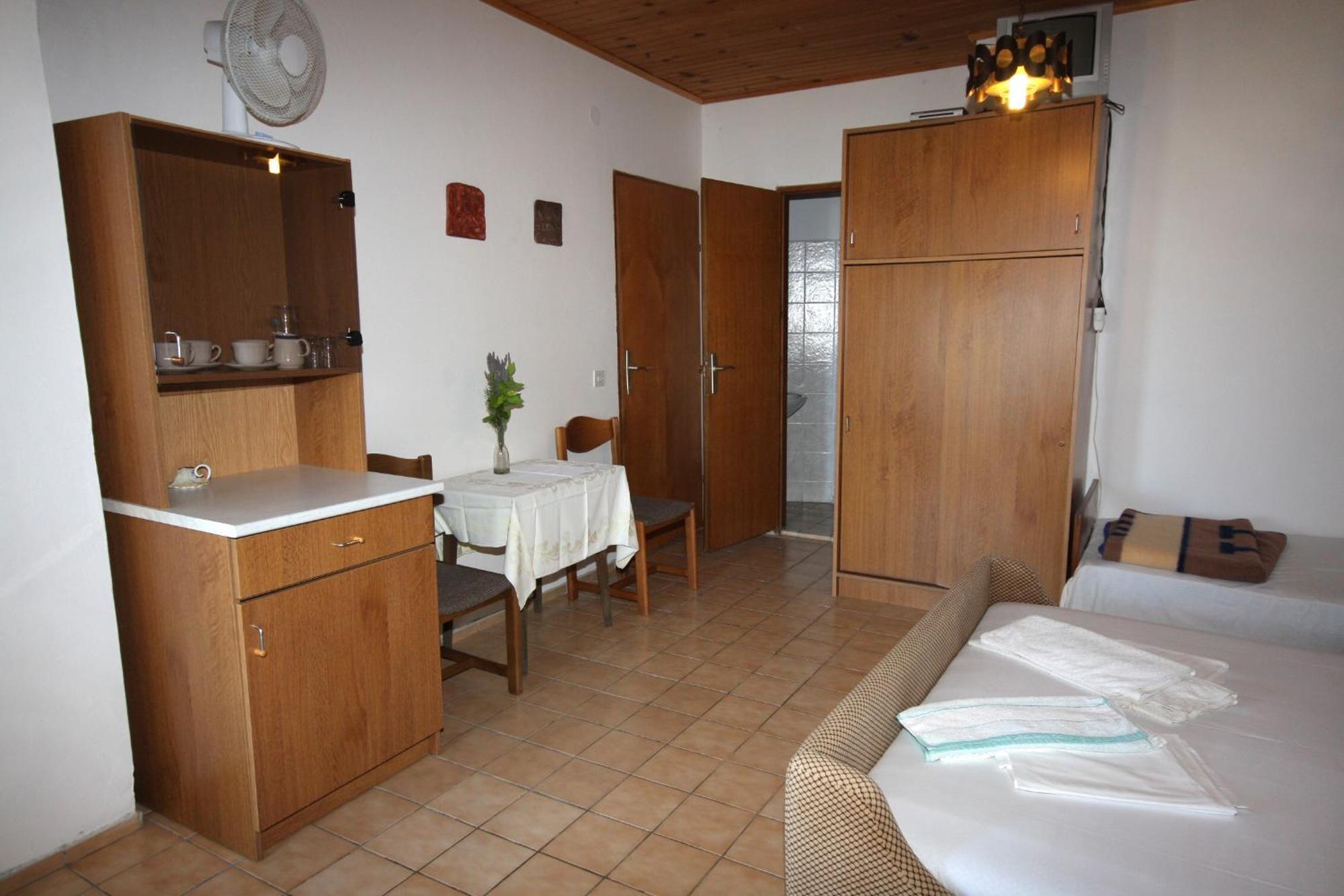 Apartments By The Sea Suha Punta, Rab - 5050 Kampor Rum bild