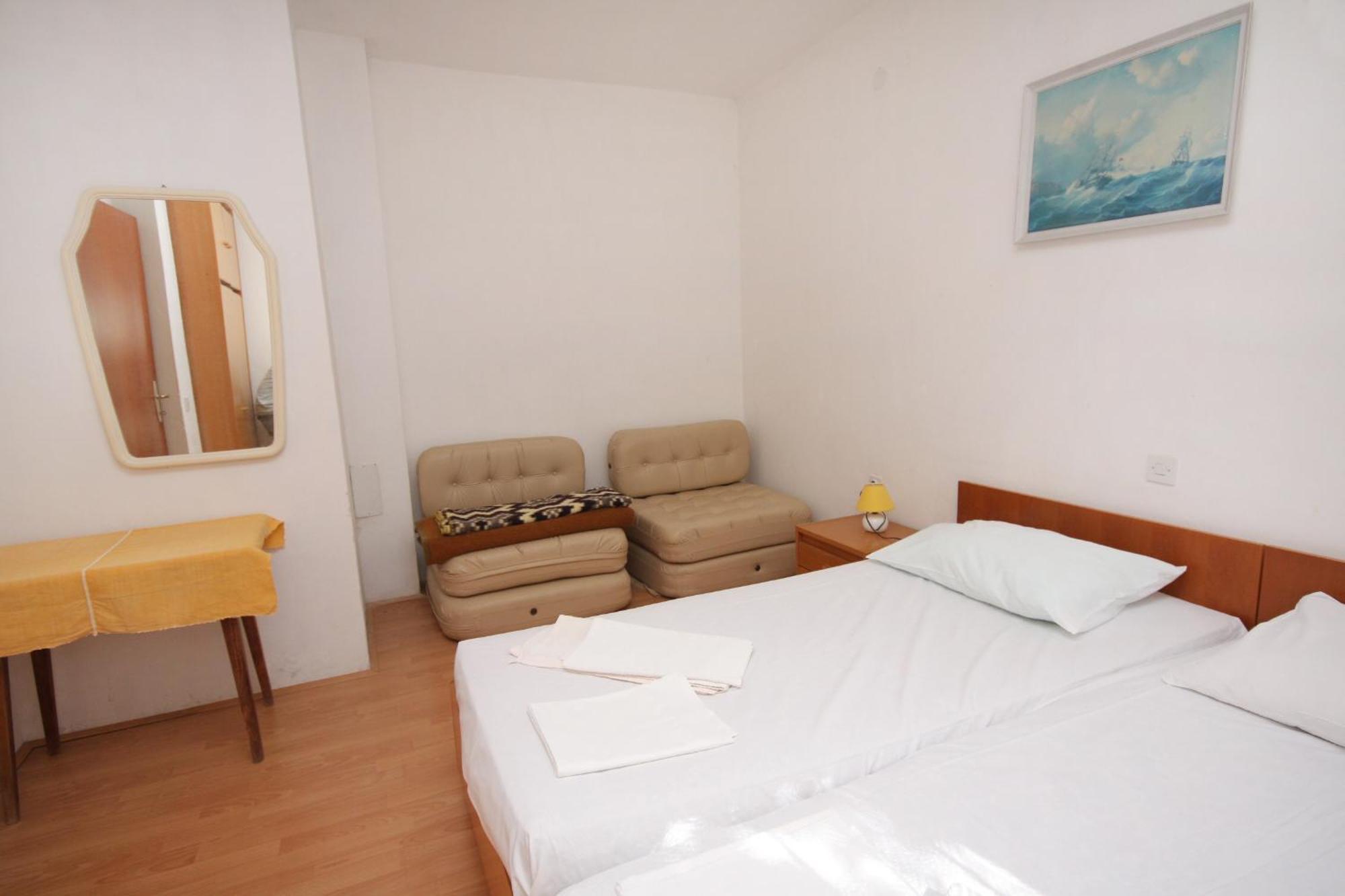 Apartments By The Sea Suha Punta, Rab - 5050 Kampor Rum bild